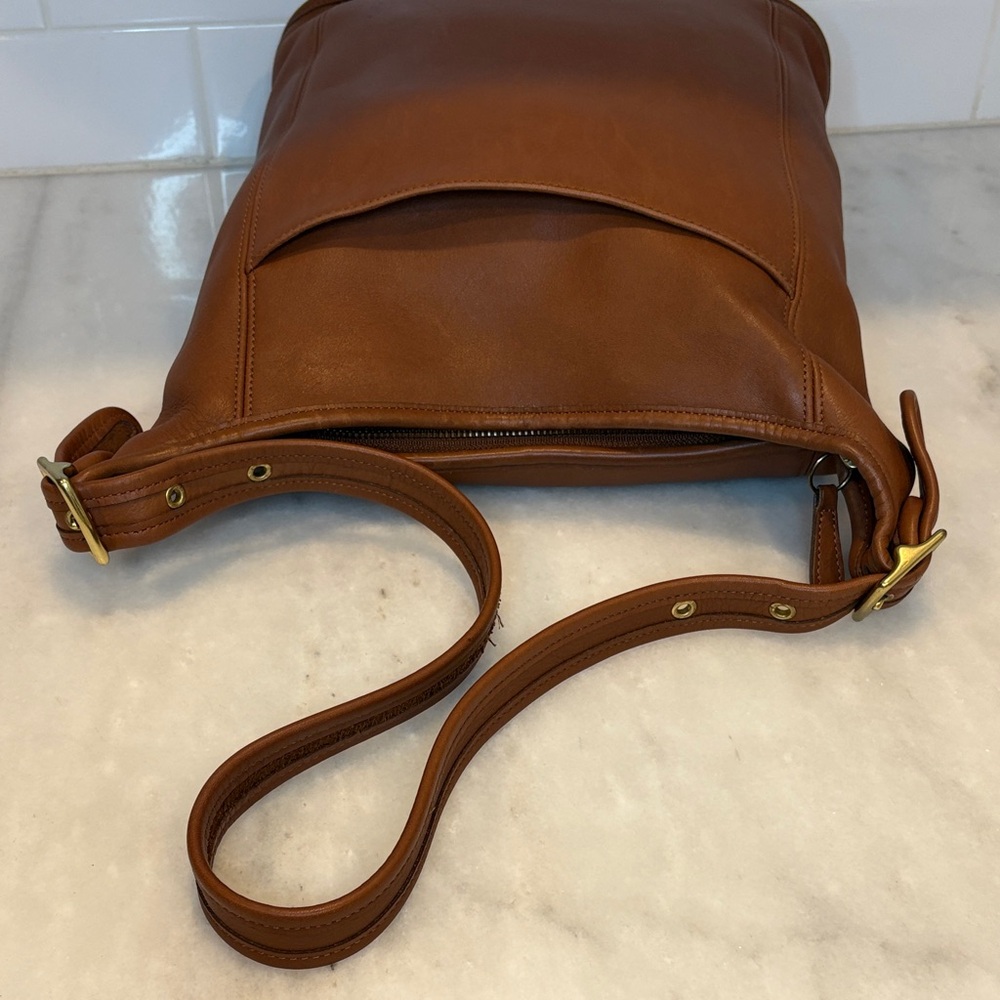 Coach Brown Leather Hobo Bag Vintage - Picture 10 of 16